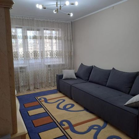 Конаев Капшагай 2-Х Комнатная Квартира Appartement Buitenkant foto